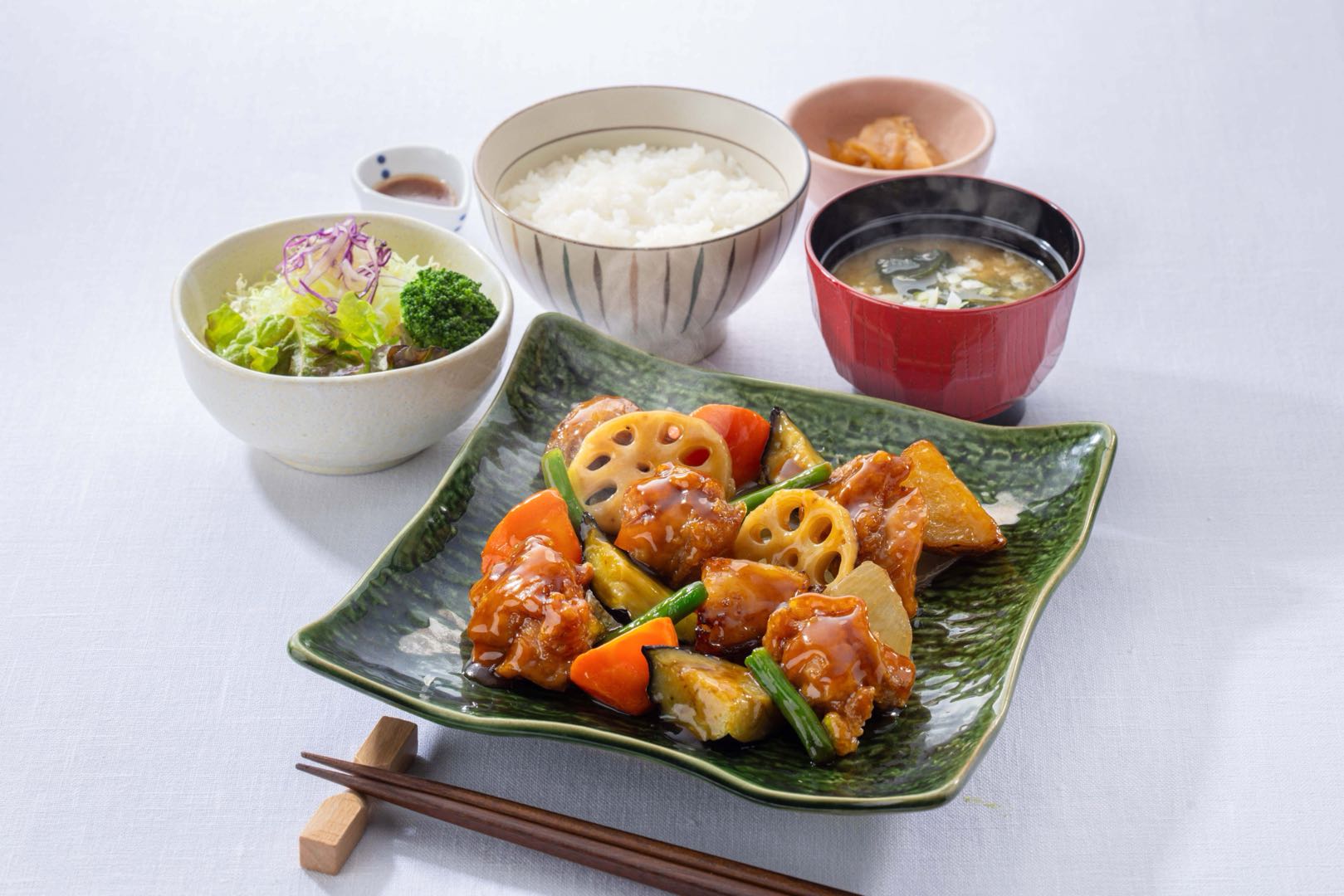 鶏と野菜の黒酢あん定食
